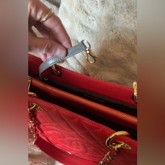 Chanel | Red Caviar Quilted Matalasse Grand Shopping Leather Tote Bag - Picture 7 of 16